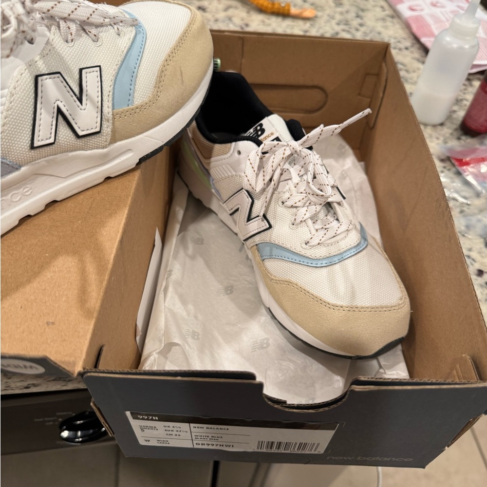 New Balance 997H White and Blue Sneakers